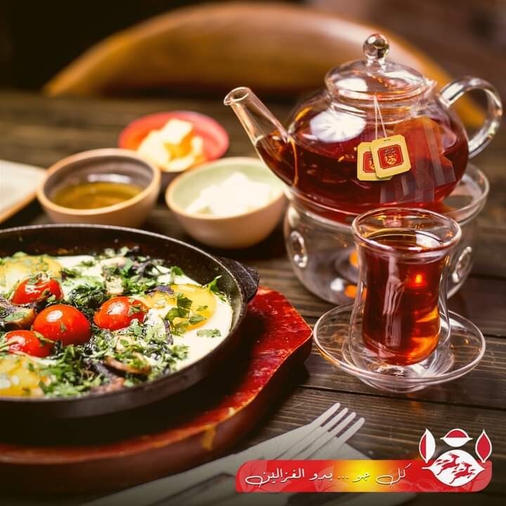 Alghazaleen Black Original Arabic Tea, 100 Bags 2g/Box Pure Ceylon. شاي الغزالين