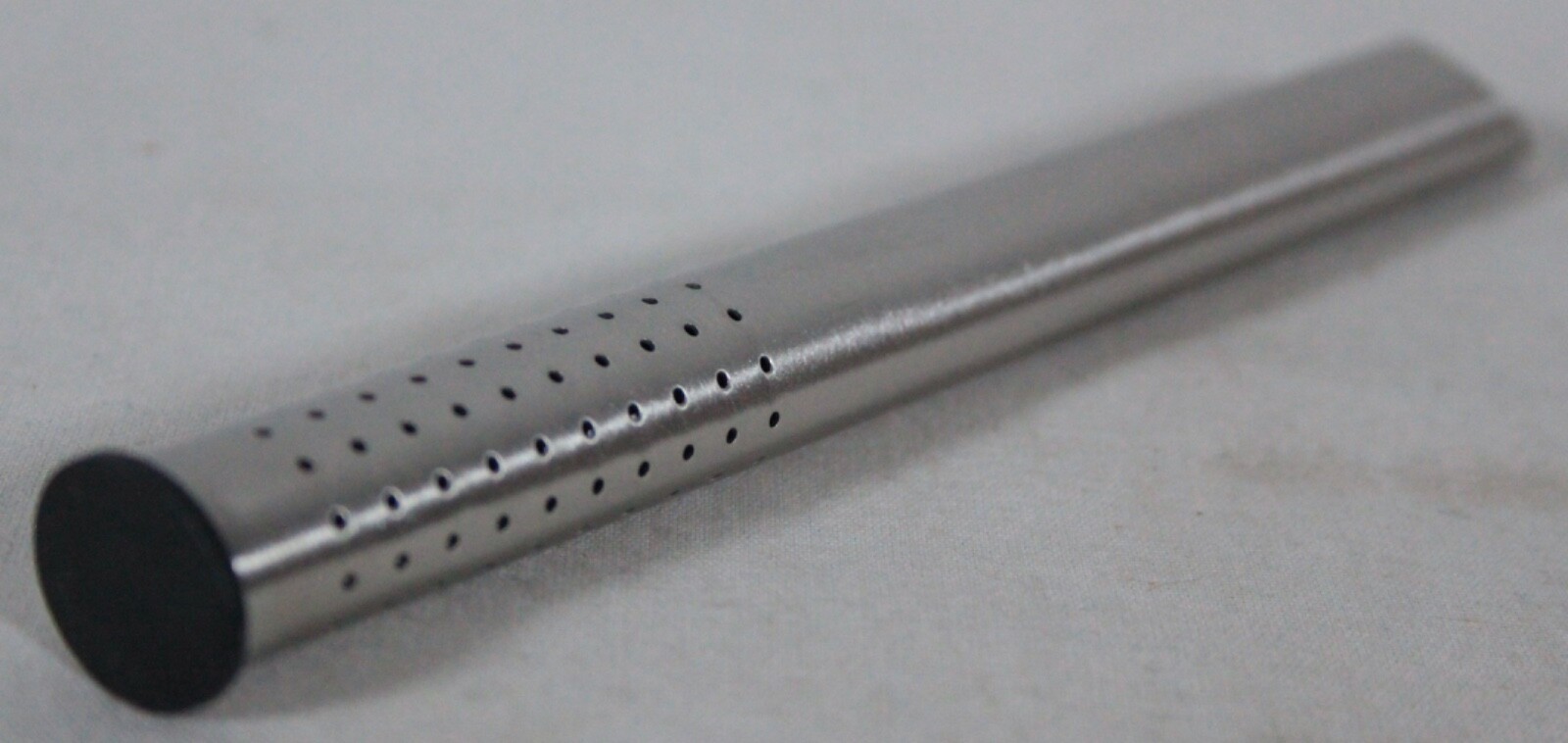 UNIQUE PAIR OF STAINLESS STEEL FILTER TEA STICKS INFUSERS SIZE 7″ TALL NEW