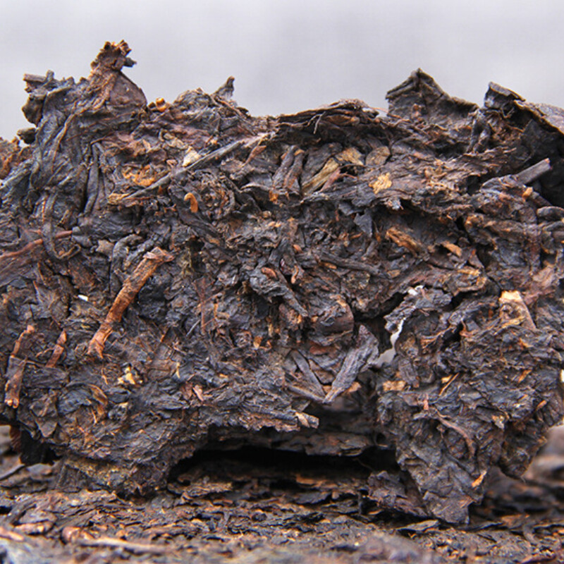 Pu-erh Tea 2006 Menghai Brown Mountain Old Tree Ripe 357g Cake Natural