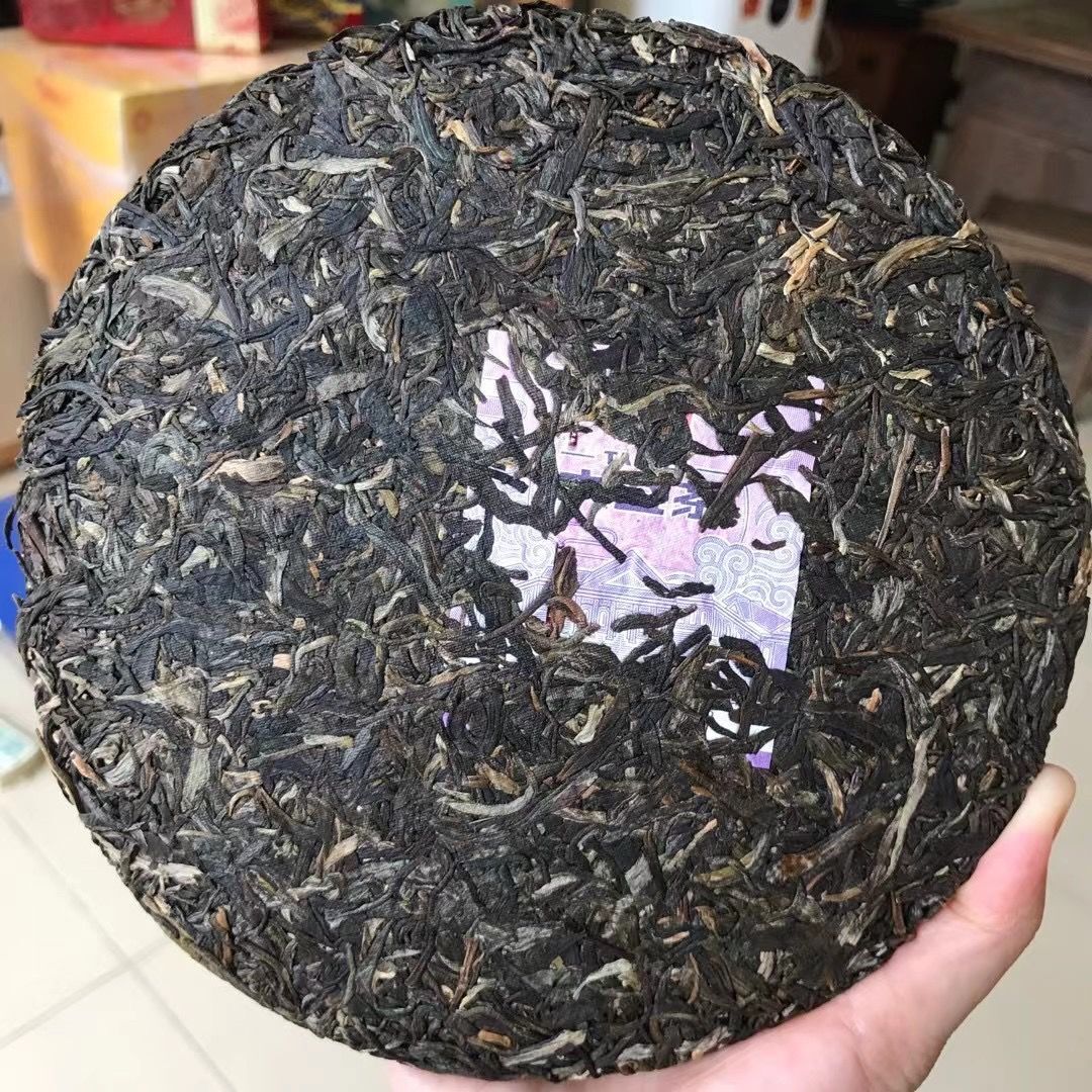 Dragon Pole Round Cake 2022 TAETEA Menghai Dayi Pu-erh Tea Puer Pu’er Raw 357g