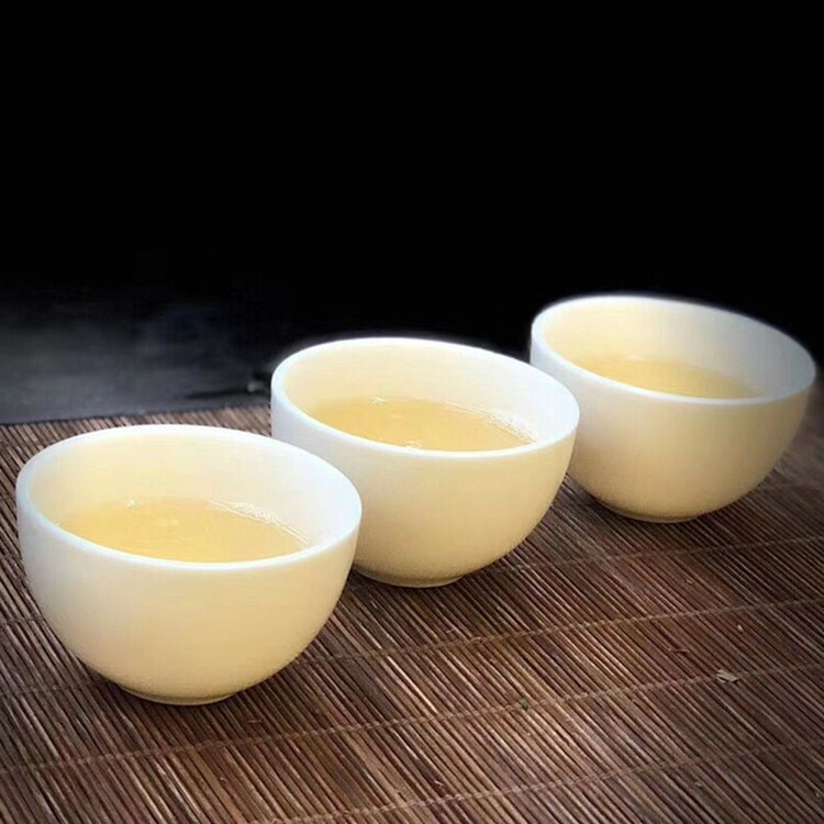 Fuding White Tea 2016 Year Silver Needle White Tea Cake Bai Hao Yin Zhen 300g