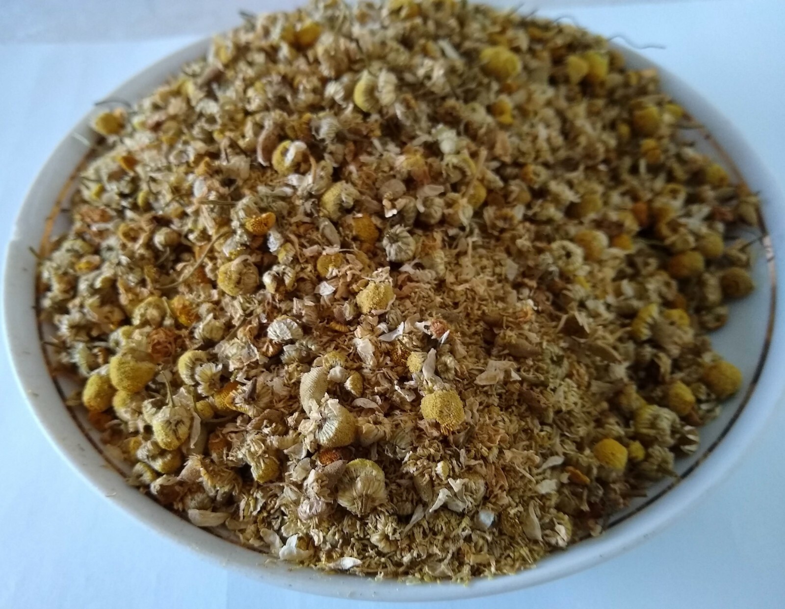 GERMAN CHAMOMILE FLOWERS DRIED ORGANICALLY GROWN EGYPT 1 OZ -16 OZ
