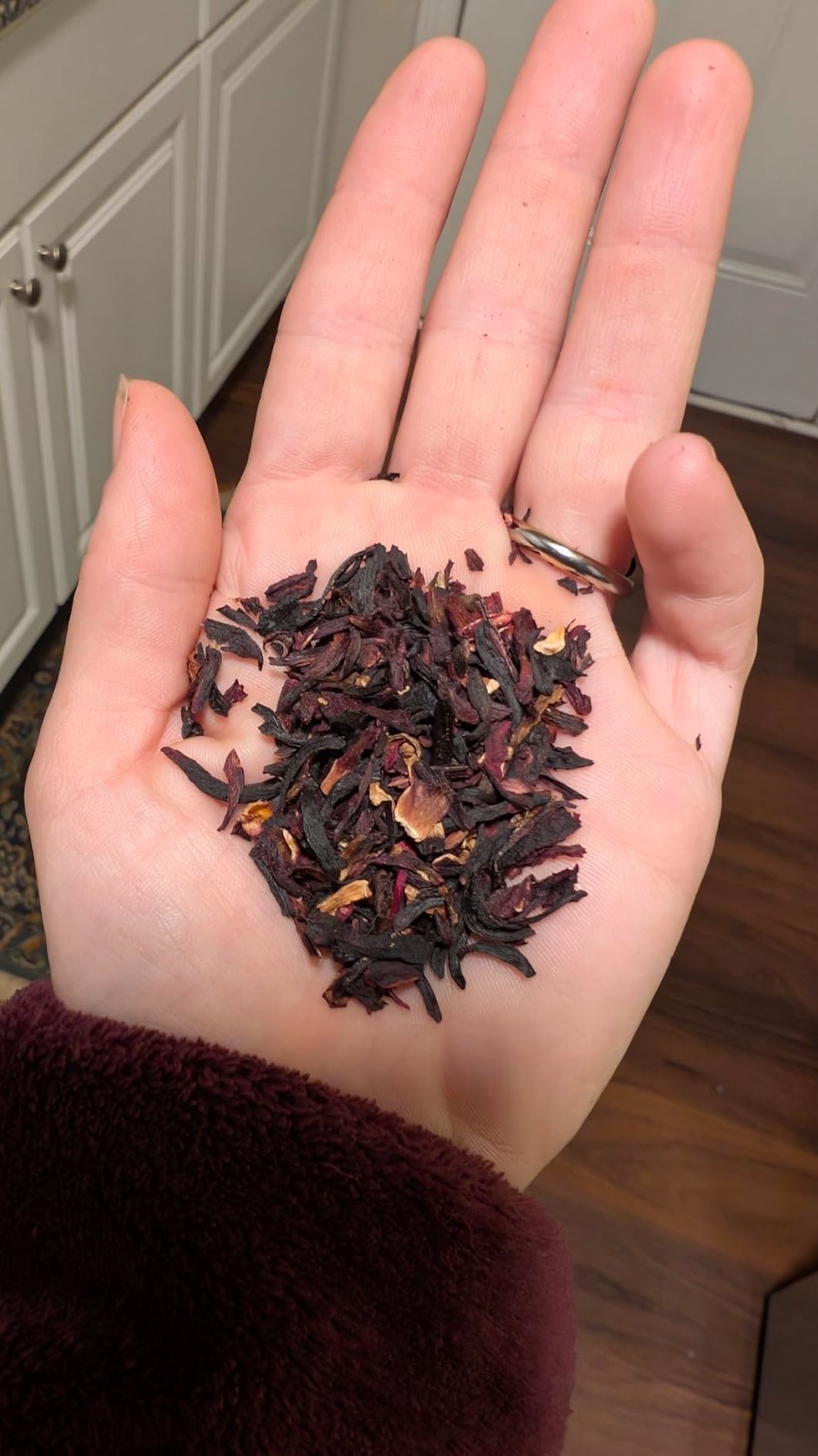 Eco-Conscious 100 Count Organic Hibiscus Tea – Sweet & Tart Caffeine-Free Bliss