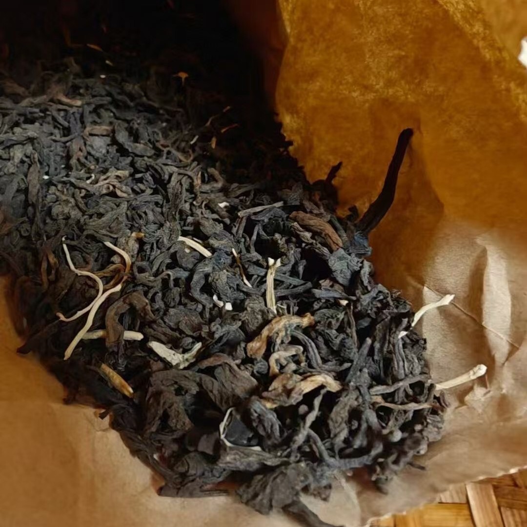 Pu-Erh tea,1990s,人蔘磚,200g,Cooked