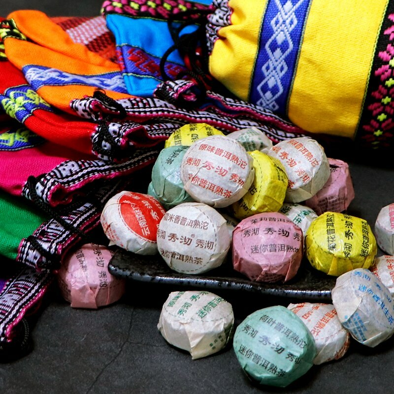 50 Pcs 10 Different Flavors Pu’er Mini Tuo Cha Raw and Ripe Pu-erh Mix Gift Bag