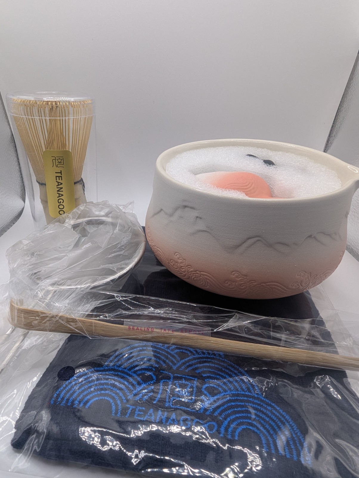 TEANAGOO Matcha Ceremony Set, 7 Piece Set Gradient Pink & White