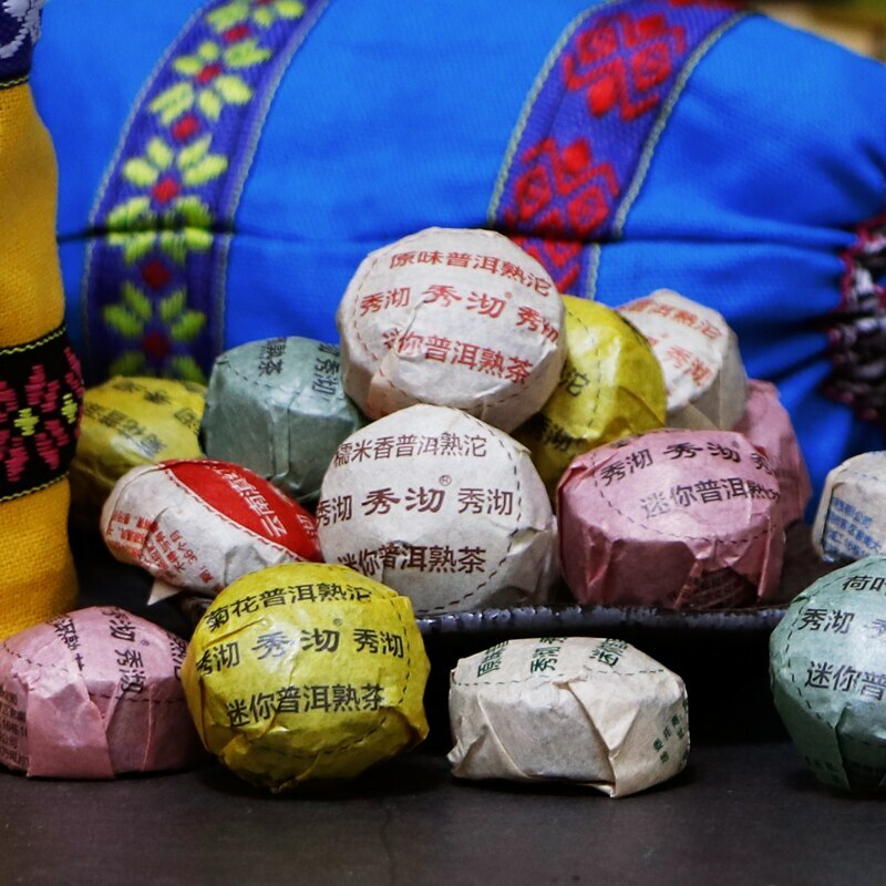 50 Pcs 10 Different Flavors Pu’er Mini Tuo Cha Raw and Ripe Pu-erh Mix Gift Bag