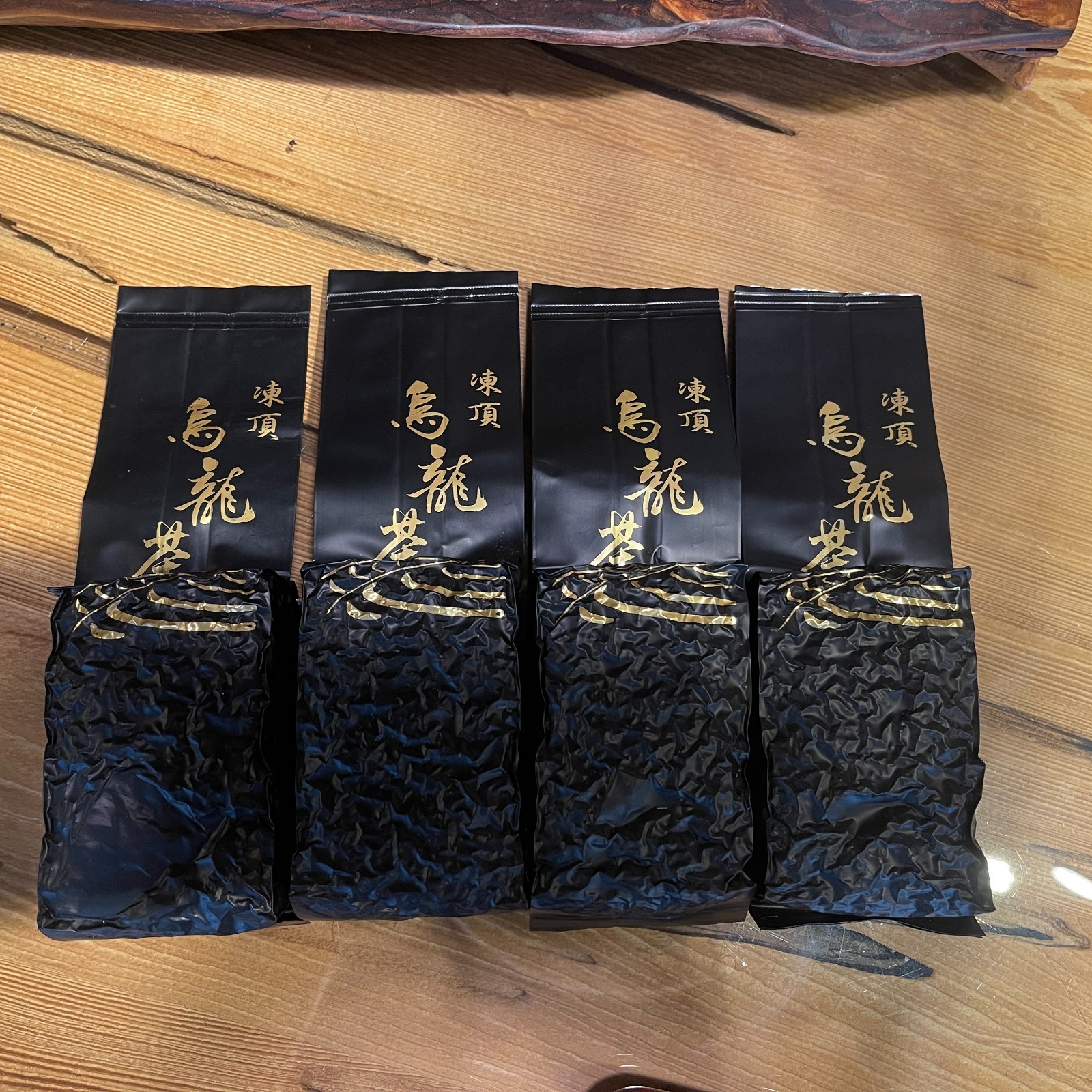 Taiwan Dong Ding Oolong Tea | Light Roasted (Level 3)