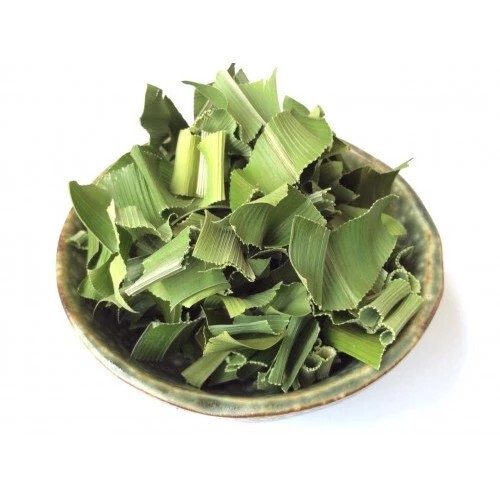 Dried pandan leaves for making herbal drinks, 40 grams.