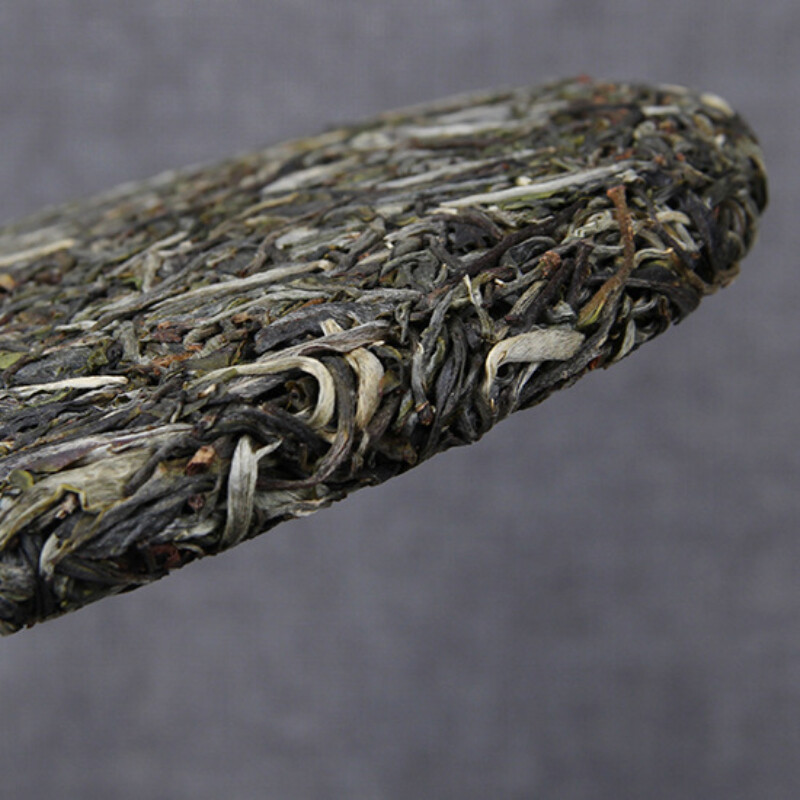 Raw Pu’er Tea Natural Ancient Tree Yunnan 357g Cake Healthy Gift
