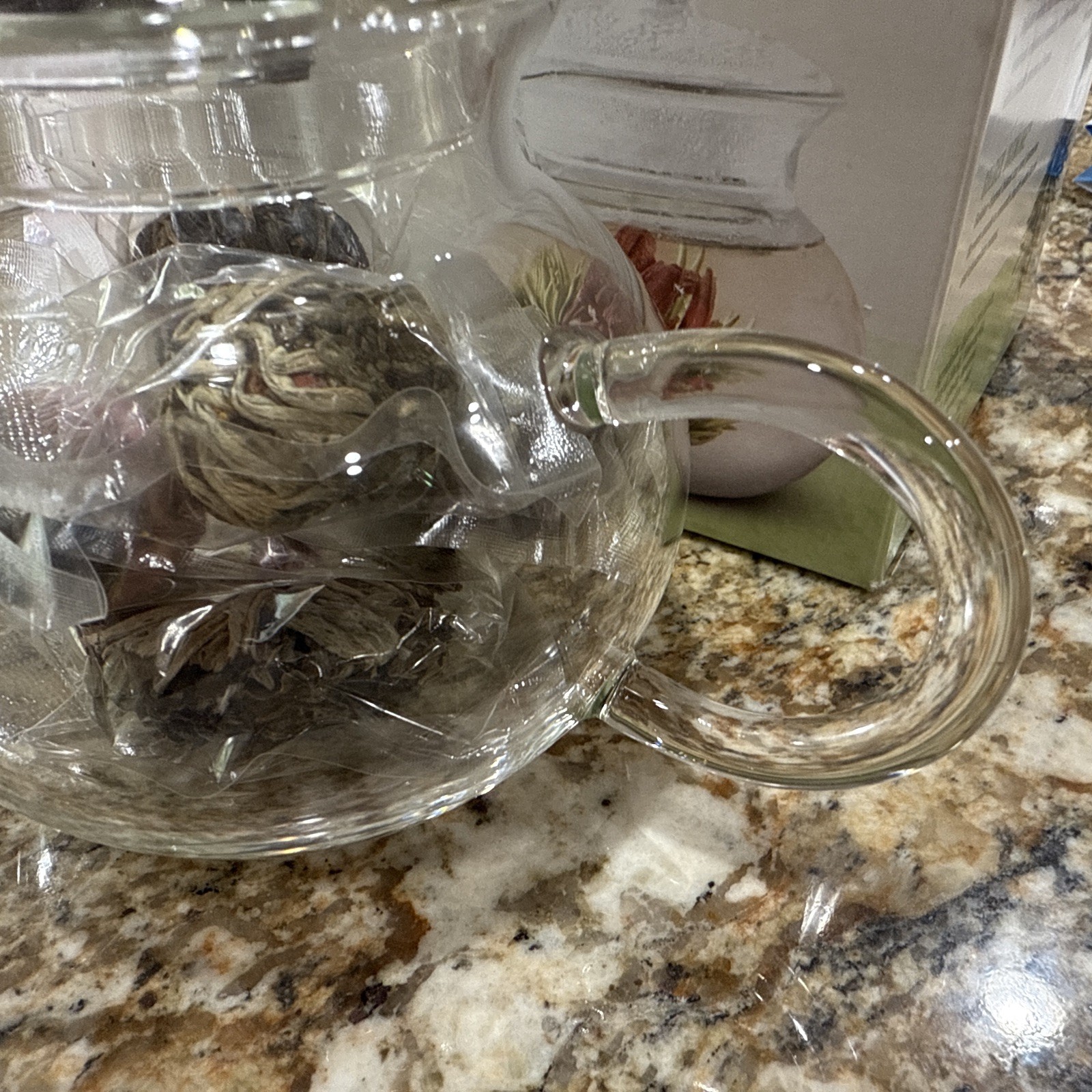 Numi Organic Tea Flowering Gift Set, 6 Tea Blossoms & 16 Ounce Glass Teapot