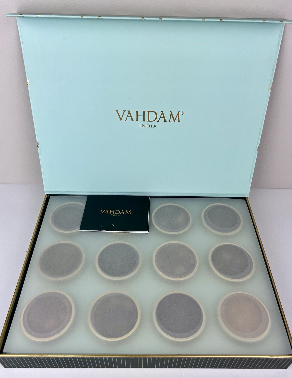 Vahdam India Signature Private Reserve Assorted Loose Leaf Tea 12 pc Gift Set