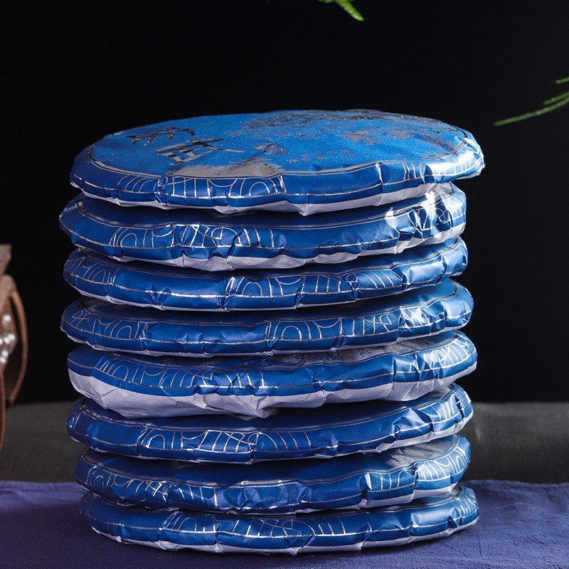 Pu’er Tea Raw Tea Yiwu Big Tree 357g Cake Tea Yiwu Authentic Mountain Tea Cake