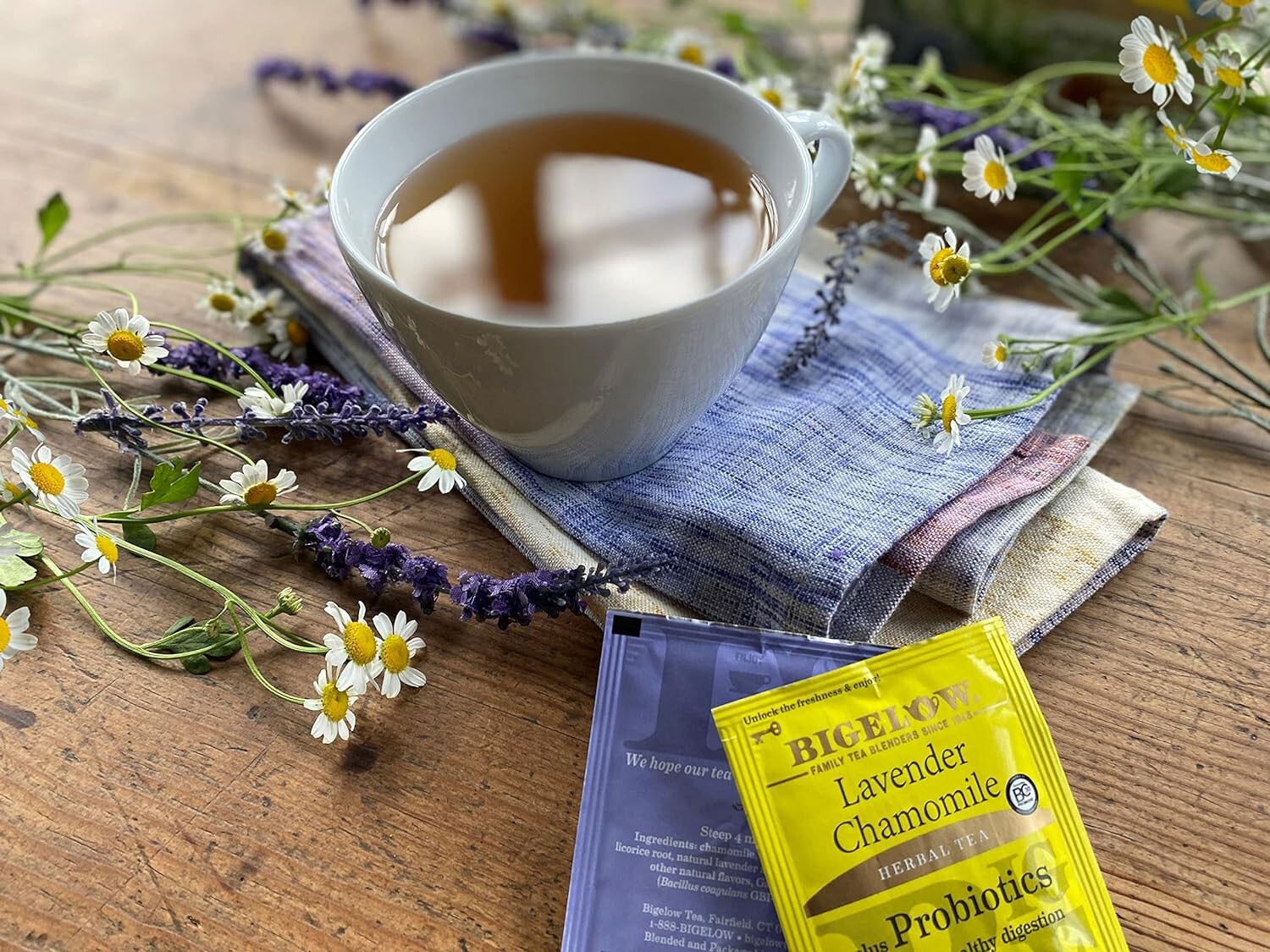 Bigelow Lavender Chamomile Herbal Tea – 18 tea bags