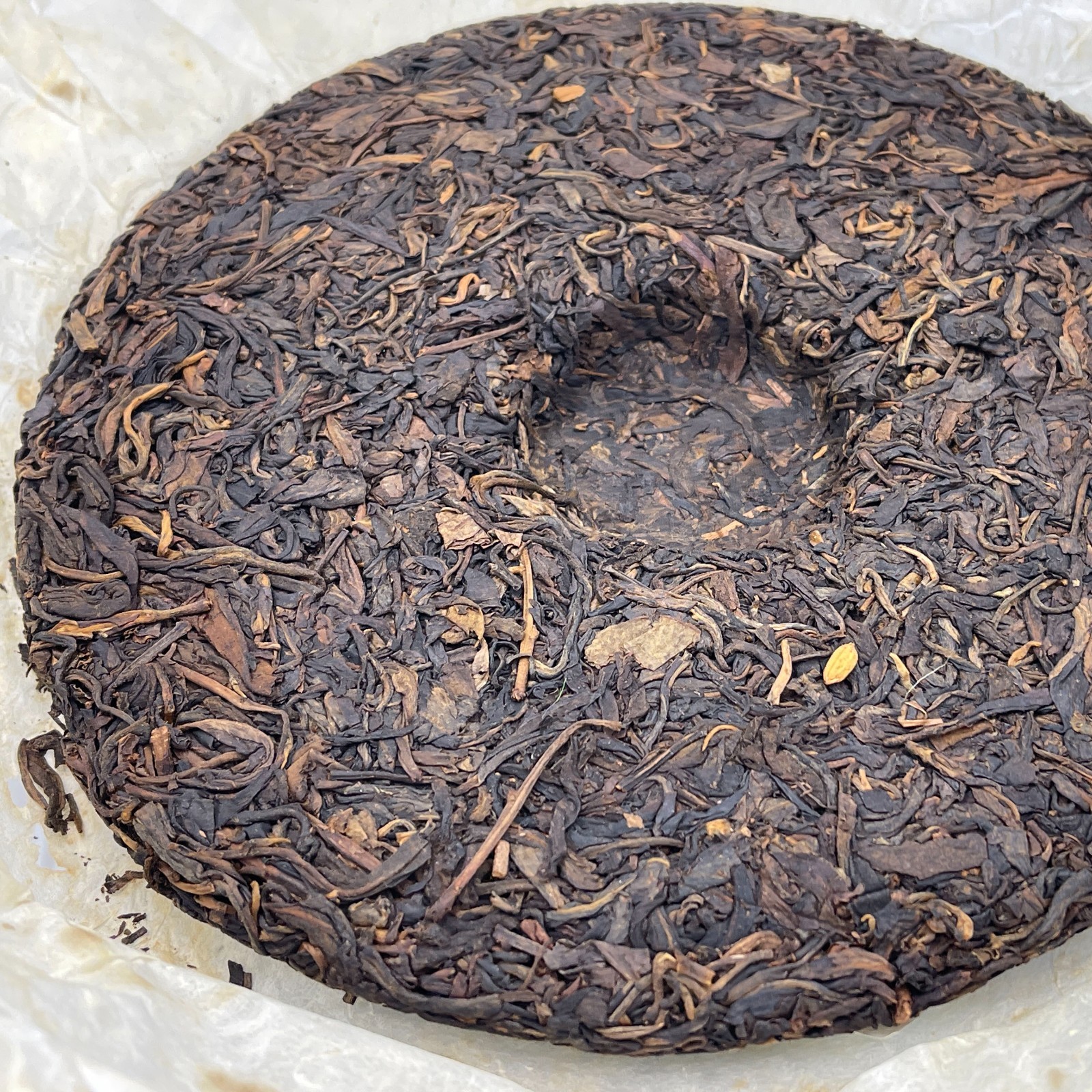 2006 Custom Tea Brown Mountain 8021 Ancient Tree Raw Pu-erh Tea Cake, 380g