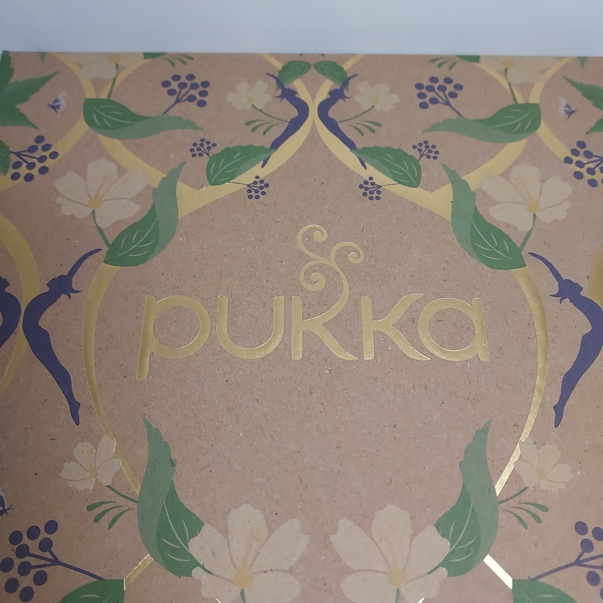 Pukka Organic Tea Relax Selection Box Gift Set 45 Sachets of 5 Herbal Blends NEW