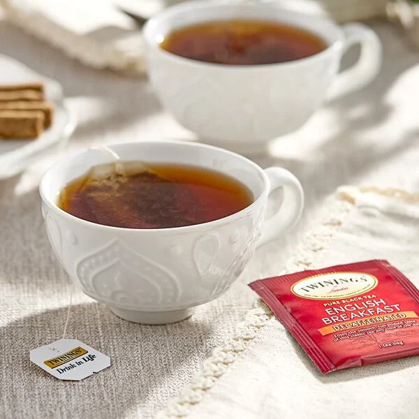 Twinings English Breakfast Decaffeinated Tea Bags – 100/Box
