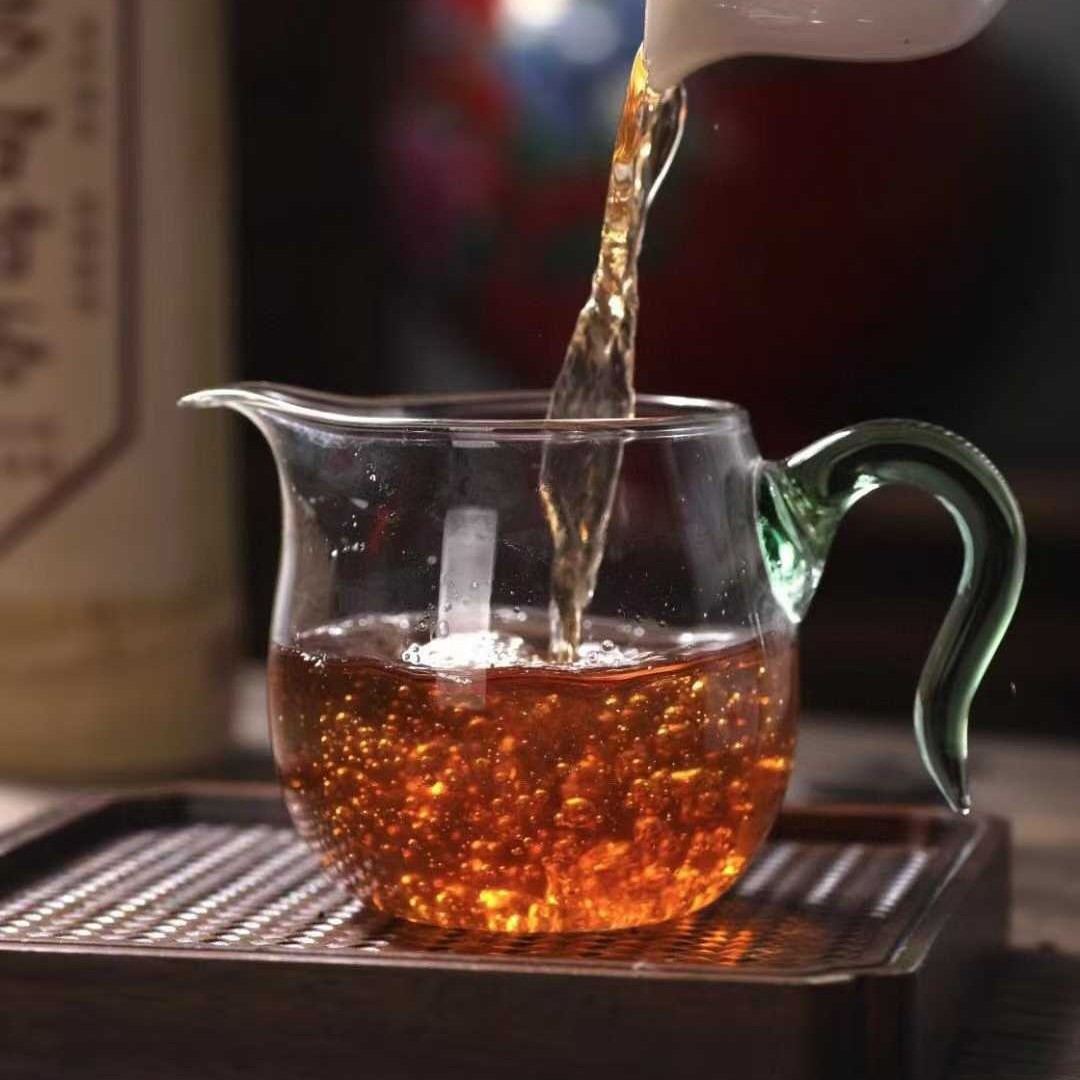 2002 Aged Yiwu Wangong Ancient Tree Raw Pu-erh Tea (Sheng) – 500g