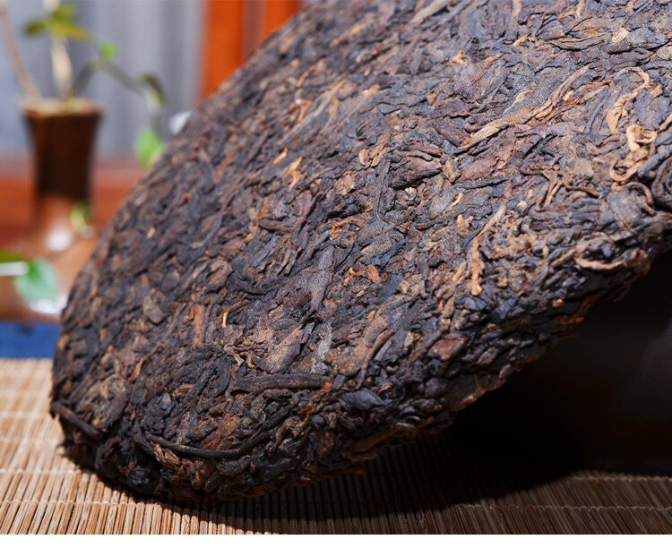 Organic Pu’er Tea Black Tea Menghai Seven Sub-cake Tea 357g Yunnan Ripe Puer Tea