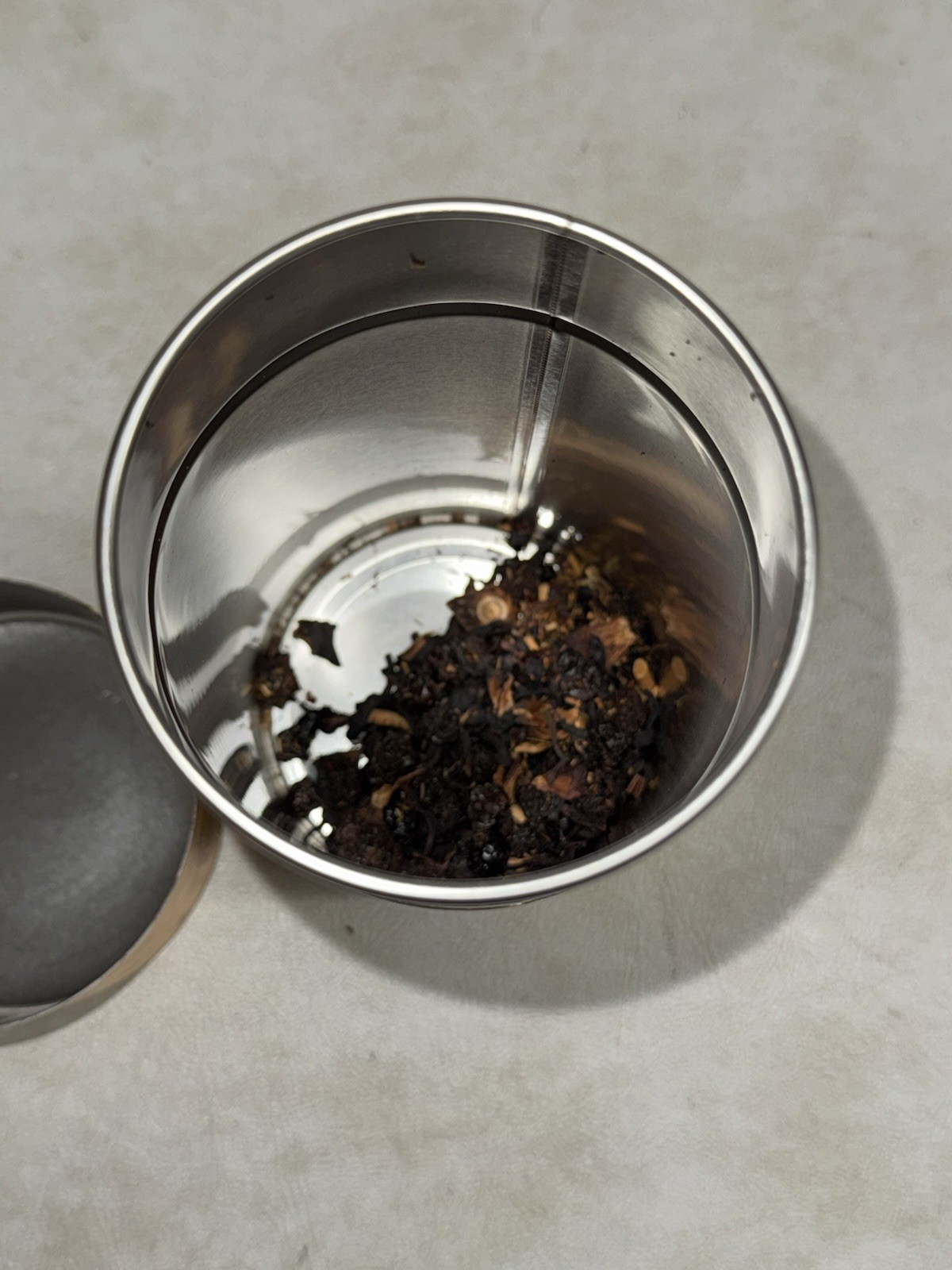 Teavana Opus Rouge Loose Tea 6” Teavana Tin Canister