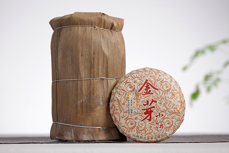 Palace Ripe Pu-erh Tea Cake 100g – Yunnan Golden Bud Small Cake Puerh