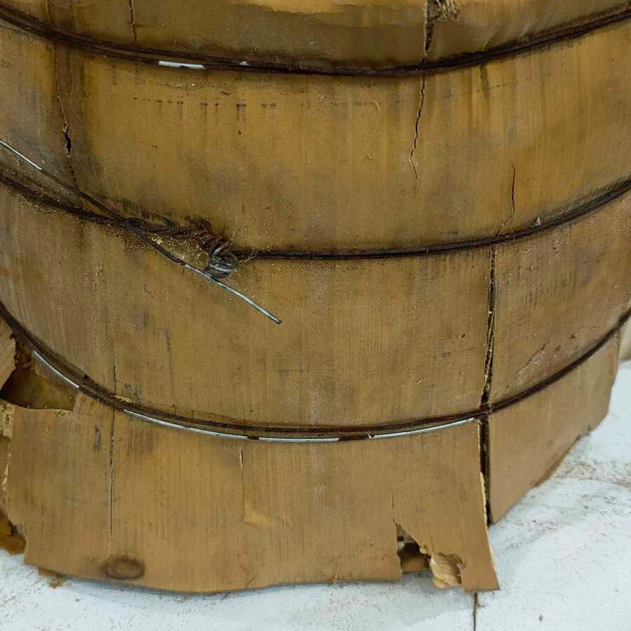 Pu-erh tea,1990s,Customized Tea,八中勐海茶廠,薄棉紙 thin tissue paper,357g,Raw