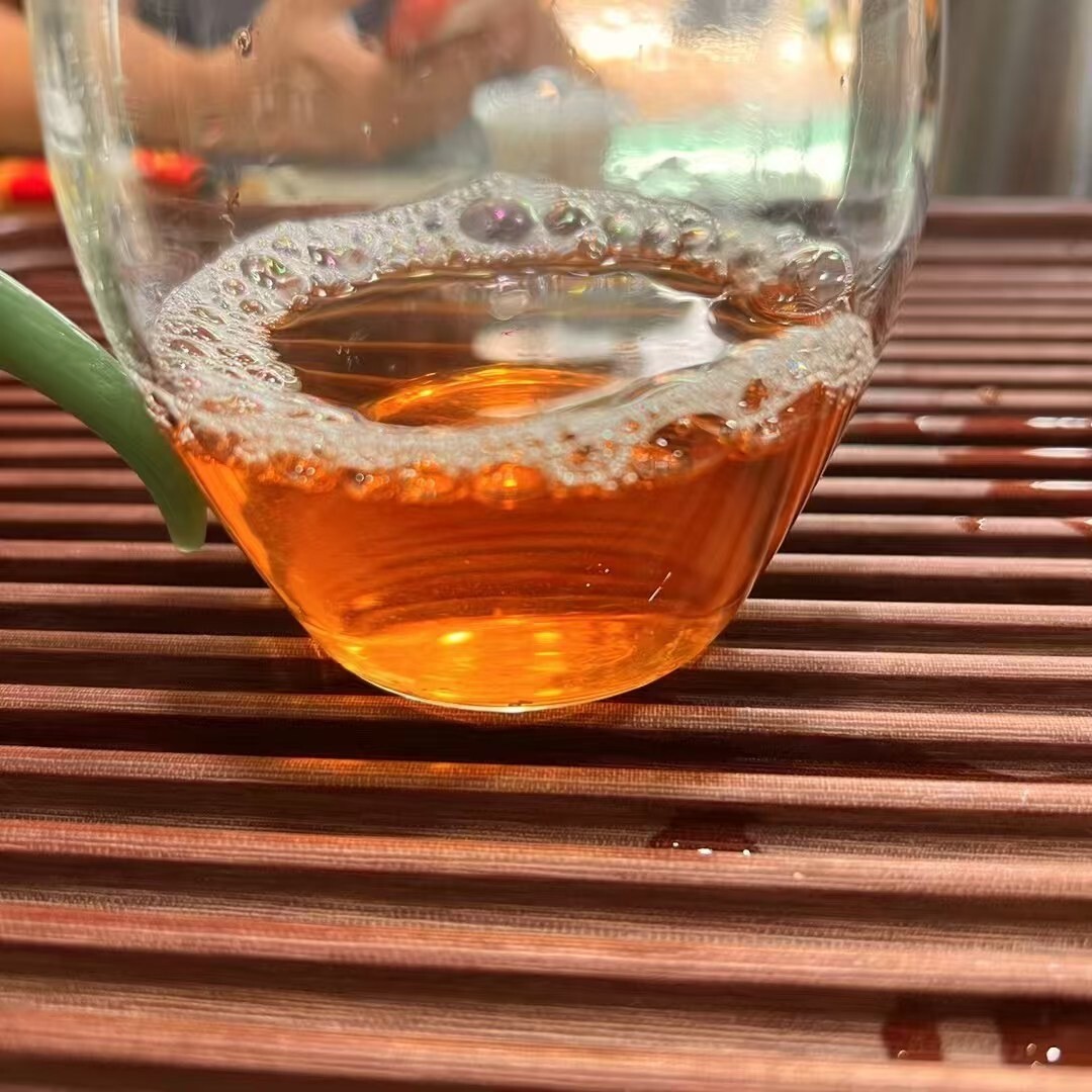 Pu-Erh tea,2004y,海灣茶葉,高山天然野生餅茶 Alpine Natural Wild Cake Tea,357g,Raw