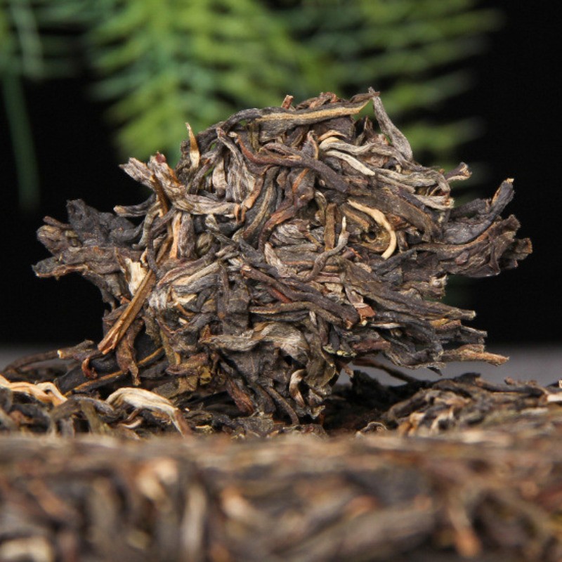 357g Yunnan Lincang 2023 Early Spring Ancient Tea Pu’er Tea Raw Tea Cake