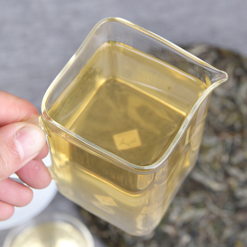 Raw Pu’er Tea Natural Ancient Tree Yunnan 357g Cake Healthy Gift