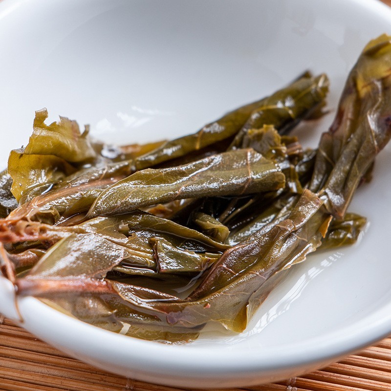 357g Pu’er Raw Tea Golden Leaf 357g Tea Cake Bulang Mountain Spring Tea Cake