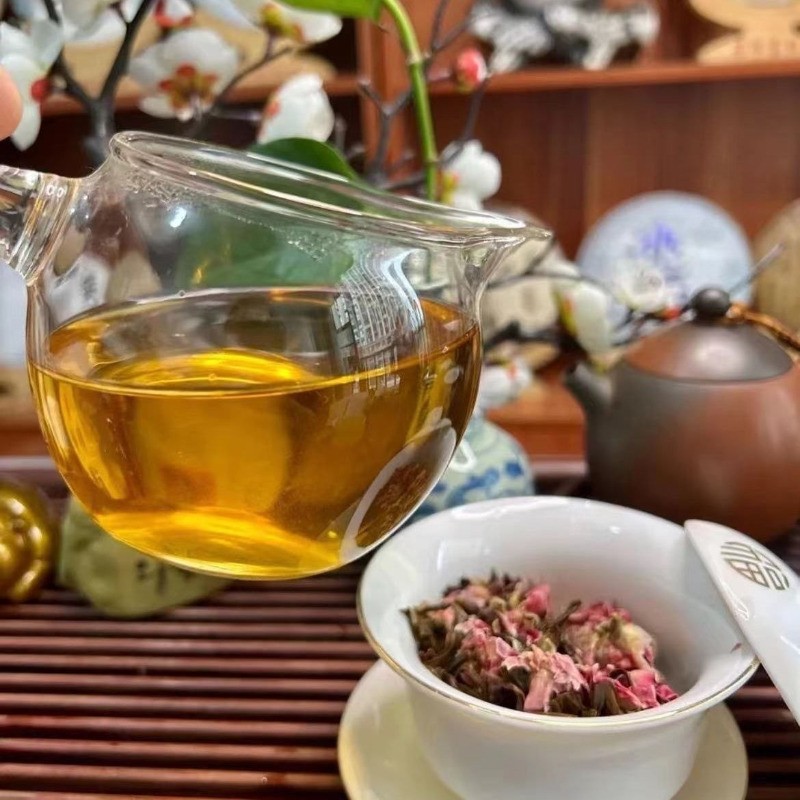 200g Yunnan Classic Rose Flower Tea Cake Dianhong Fragrant Sweet Beauty Tea