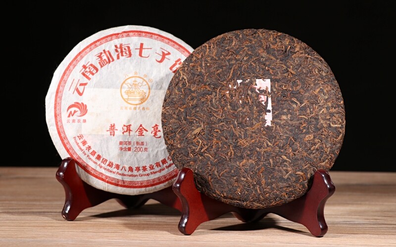 Puer Golden Buds * 2015 Year Menghai BaJiaoTing Pu’er Puerh Pu-erh Tea Cake 200g