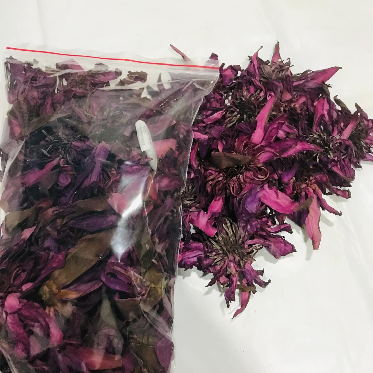 Dried Red Lotus Nymphaea Rubra Flower Pure Organic Hand Pick Ceylon Herbal Tea