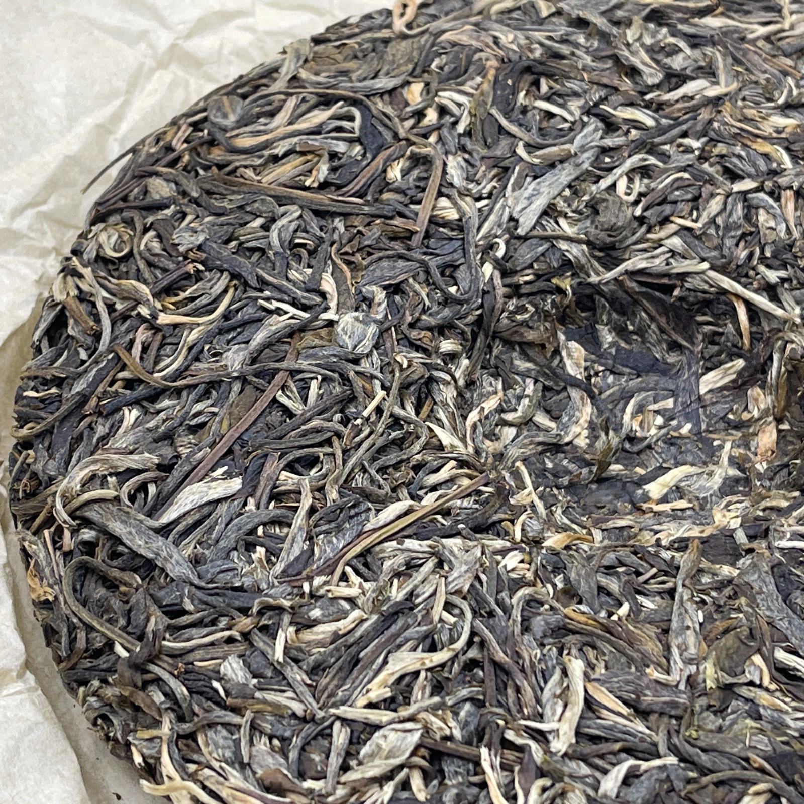 Pu-Erh tea 2021 SHENG JIA YUAN Eighteen Villages of Mengku – Nasai 357g Raw