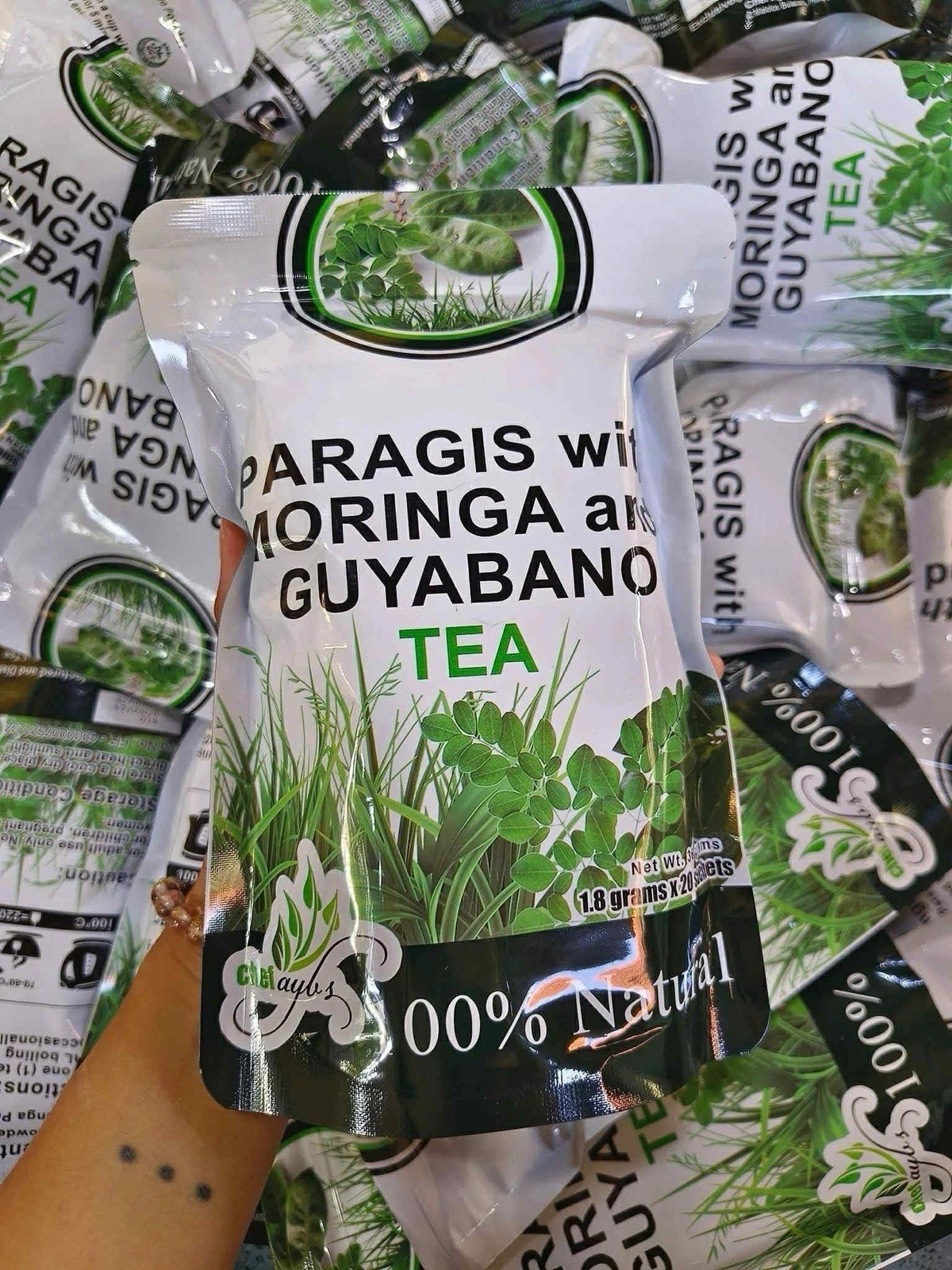 Chef Aybs Paragis with Moringa & Guyabano Tea (20 Tea bags)