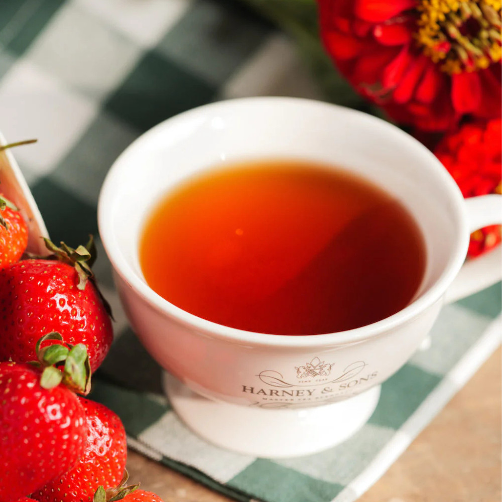 Strawberry Black Tea 25 Bags Flavored Ceylon Zesta Tea Fresh & Premium