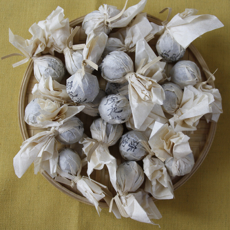 Moonlight White Tea Dragon Pearl 10 Pcs Raw Pu erh White Tea Natural Aged