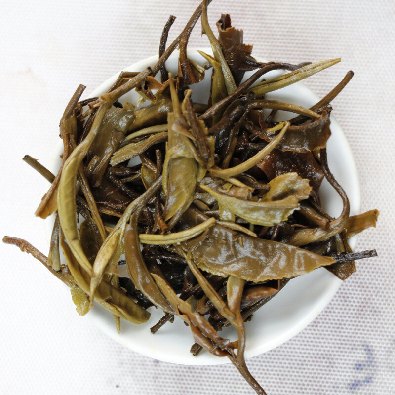 Moonlight White Tea Dragon Pearl 10 Pcs Raw Pu erh White Tea Natural Aged