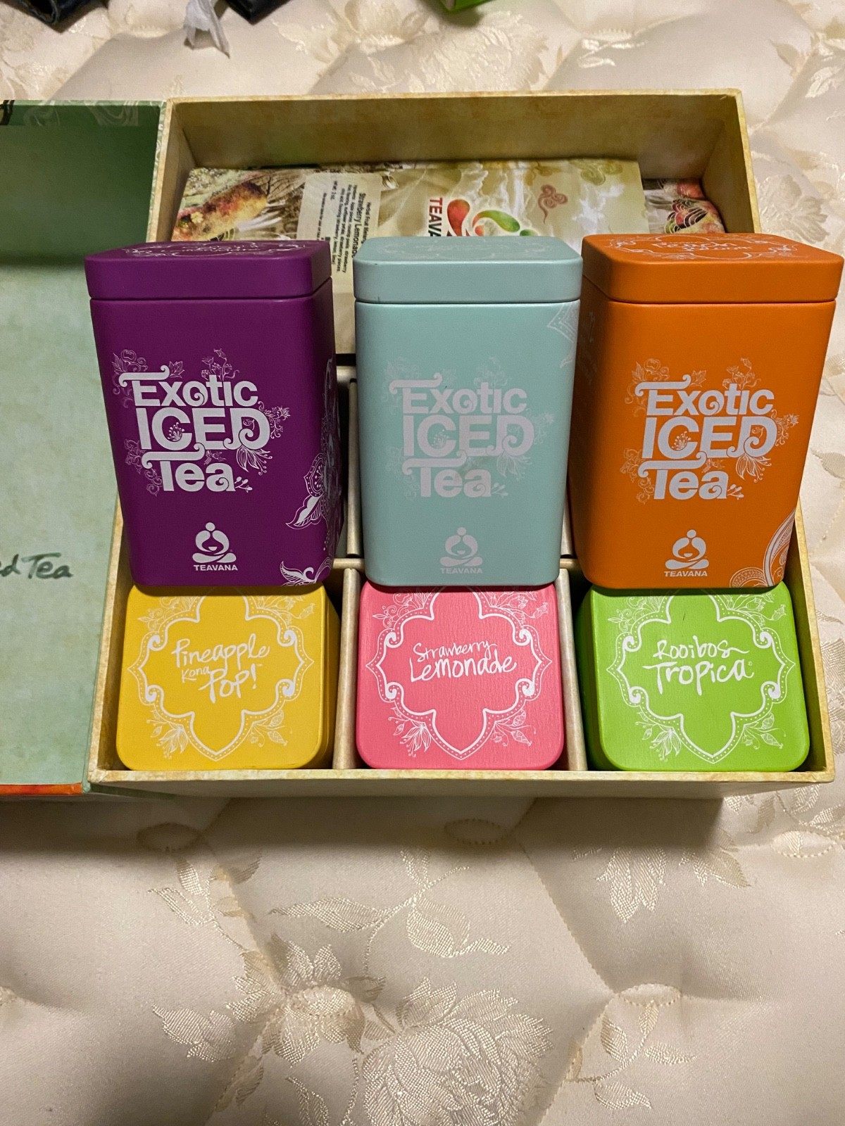 Teavana Exotic Blends Collection Box Set 6 rare popular teas and collector tins