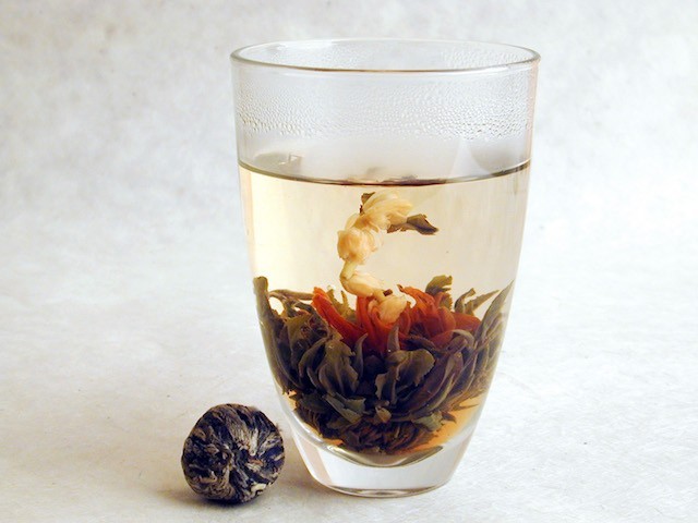 Flower Blooming Green Tea_5 Piece_2oz jasmine rose chrysanthemums lily carnation