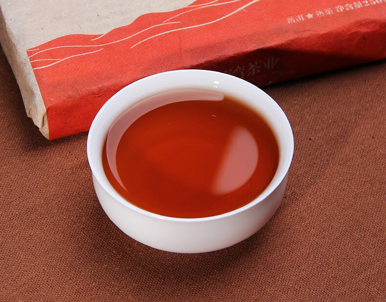 2017 Haiwan Old Comrade Made Good Tea for Everyone Pu-erh Puer Brick Ripe 250g