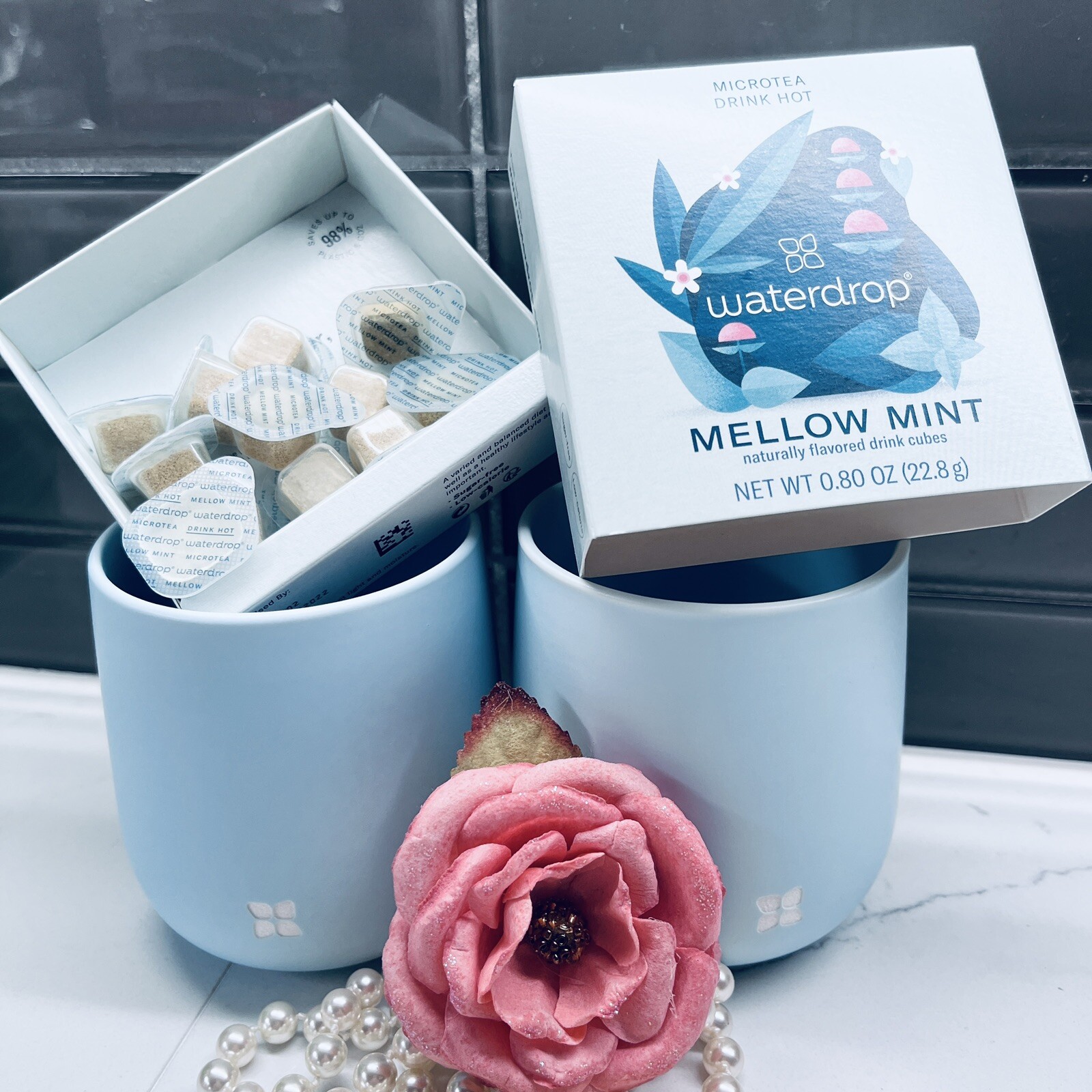 Waterdrops Porcelain Cups set of 2 + 1 Box of MELLOW MINT (12 pack)
