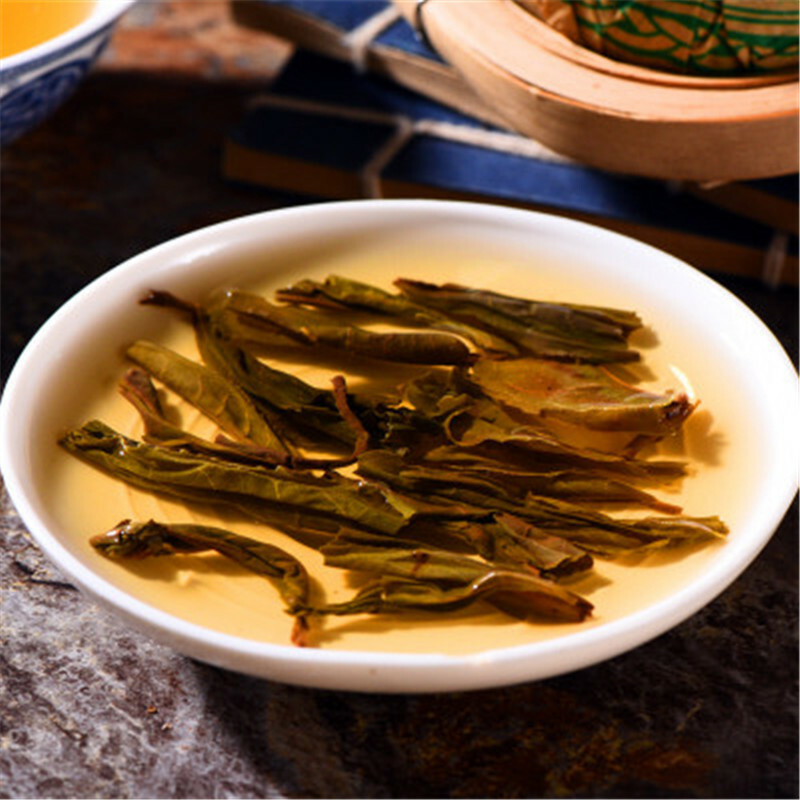 Sheng Pu-erh Tea Cake 100g Yunnan Old Tree Raw Pu-erh Traditional Compressed Tea