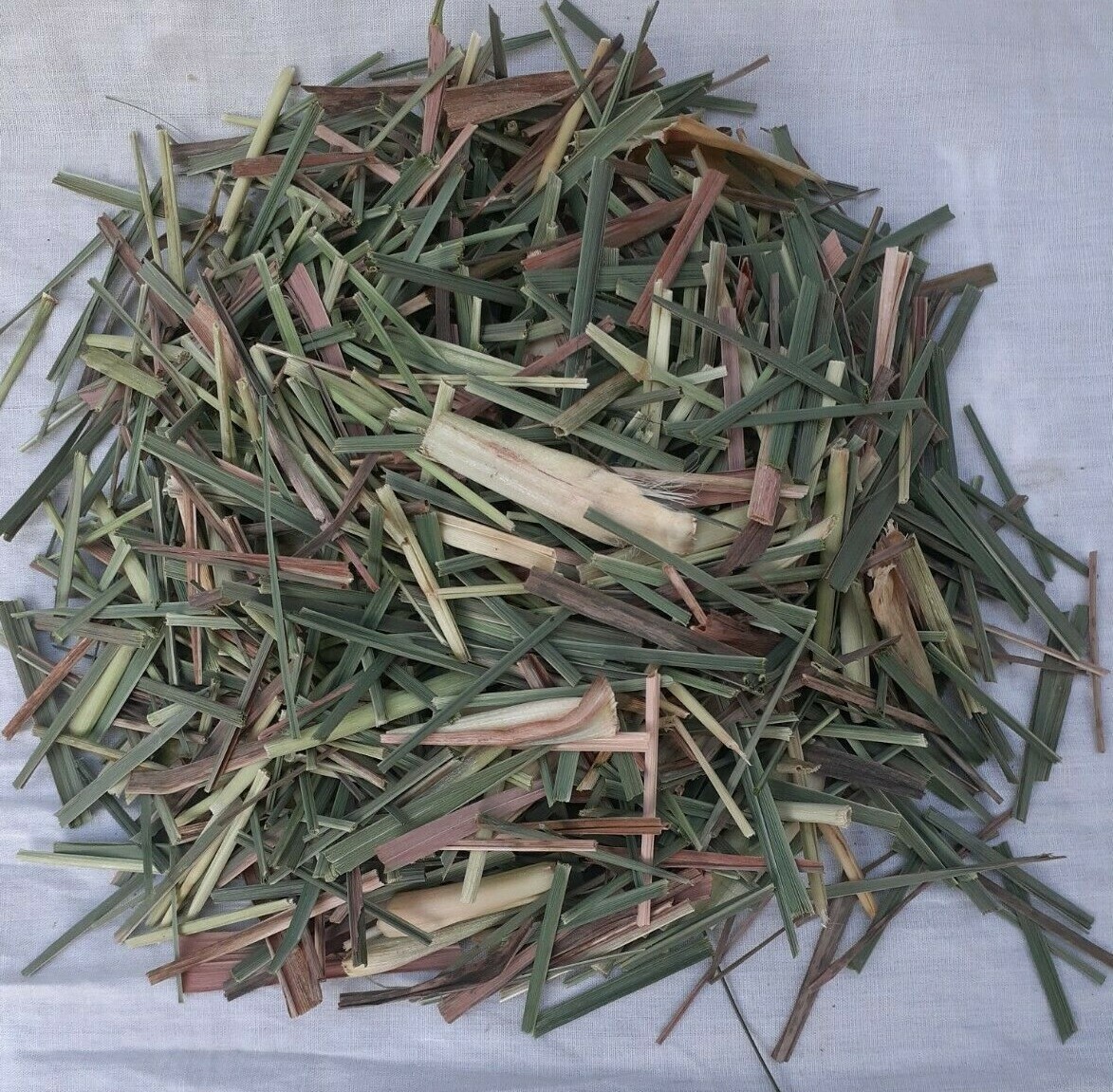 Ceylon Natural Dried Lemongrass Leaves for Herbal Tea Cetronella Cymbogon 100g