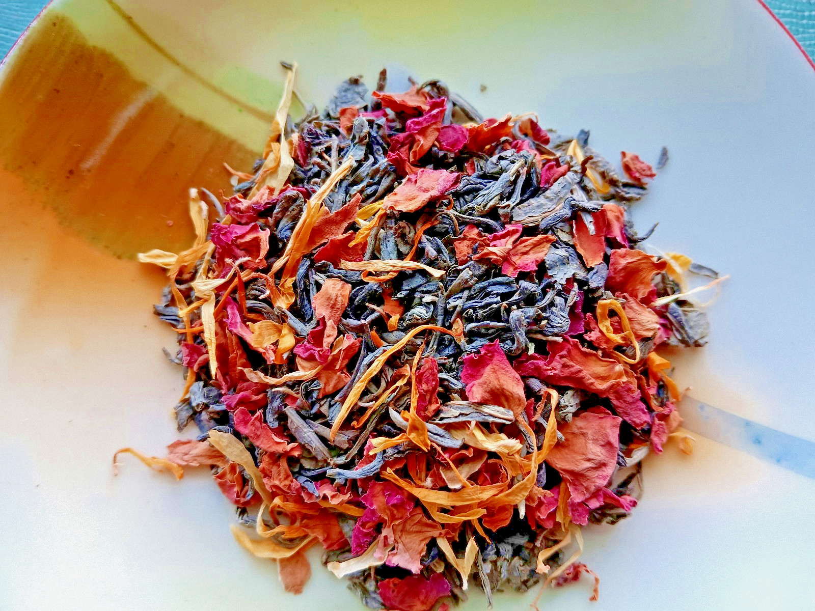 Sencha & Chun Mei Green Tea Blend with Lavender, Rose & Calendula Petals 1/2 Oz