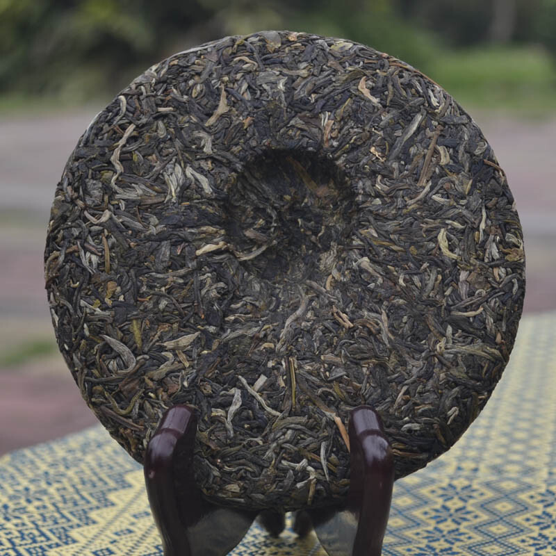 Haiwan Lao Tong Zhi Old Comrade 918 Pu’er Tea Cake 2014 200g Raw Puer Premium