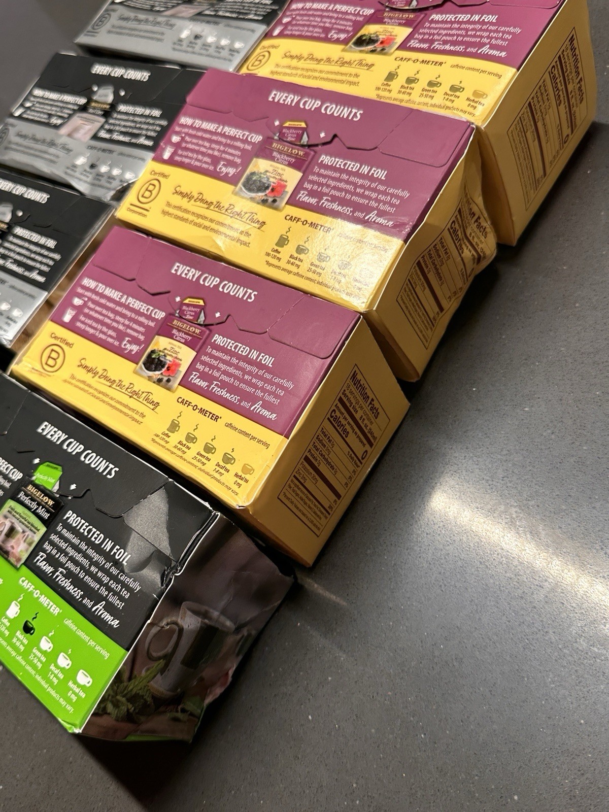 bigelow variety tea ear grey/blackberry citrus/perfectly mint 154ct bb 12/26