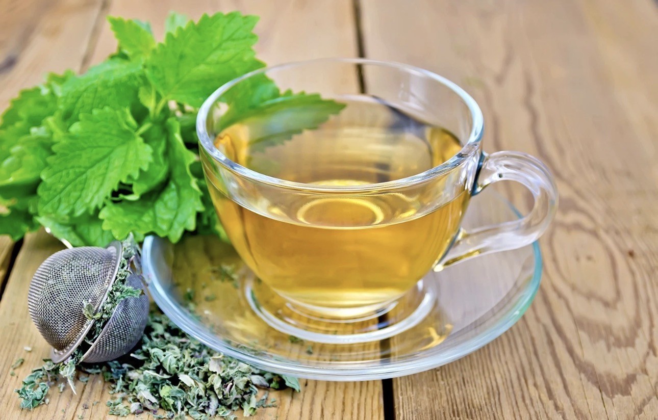 Lemon Balm Herbal Tea Loose Leaf Dried Melissa Officinalis 1 lb Bulk No Caffeine