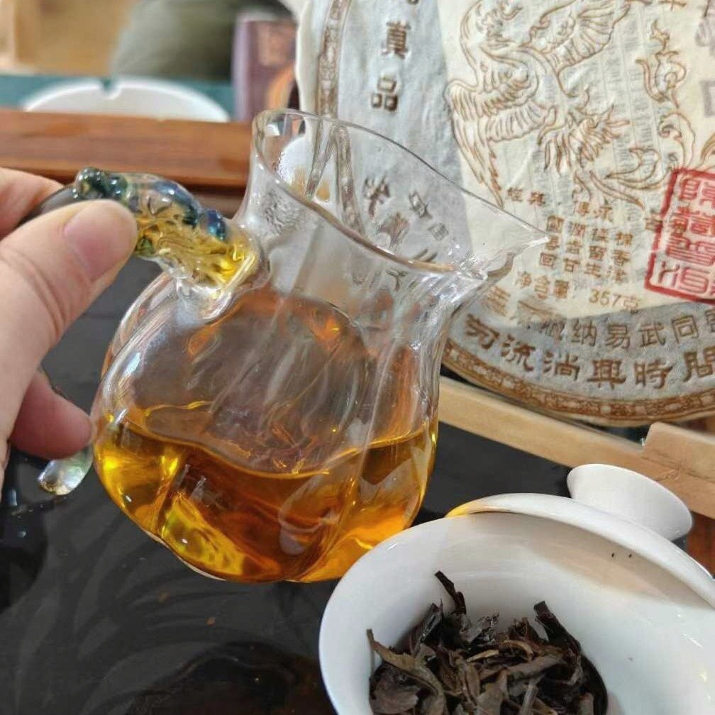 2009 Vintage Yiwu Manzhuan Ancient Tree Raw Puerh Tea Cake, Tongsheng Hao 357g