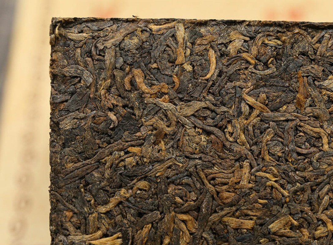250g Authentic Yunnan Lincang 2024 Mellow Royal Court Pu’er Tea Ripe Tea Brick